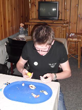  Bildname: DSCI0141.jpg 
 Breite: 480 Pixel 
 Höhe: 640 Pixel 
 Grösse: 120 kB 