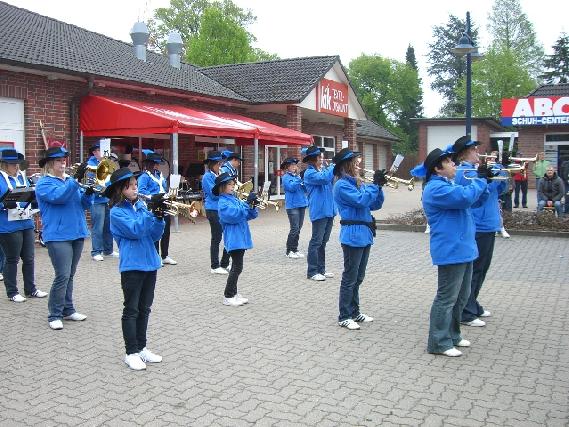  Bildname: CIMG2277.JPG 
 Breite: 640 Pixel 
 Höhe: 480 Pixel 
 Grösse: 279 kB 