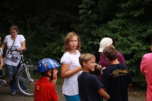  Bildname: IMG_0117.JPG 
 Breite: 640 Pixel 
 Höhe: 427 Pixel 
 Grösse: 137 kB 