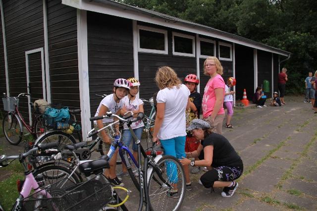  Bildname: IMG_0120.JPG 
 Breite: 640 Pixel 
 Höhe: 427 Pixel 
 Grösse: 168 kB 