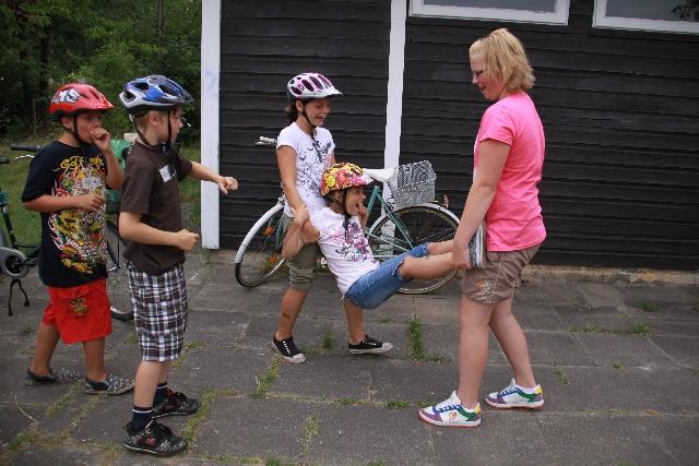  Bildname: IMG_0122.JPG 
 Breite: 640 Pixel 
 Höhe: 427 Pixel 
 Grösse: 161 kB 