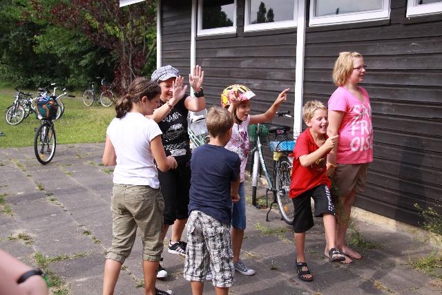  Bildname: IMG_0152.JPG 
 Breite: 640 Pixel 
 Höhe: 427 Pixel 
 Grösse: 176 kB 